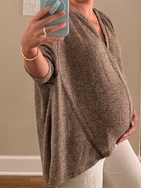 Relaxed V-Neck Brown Maternity Sweater